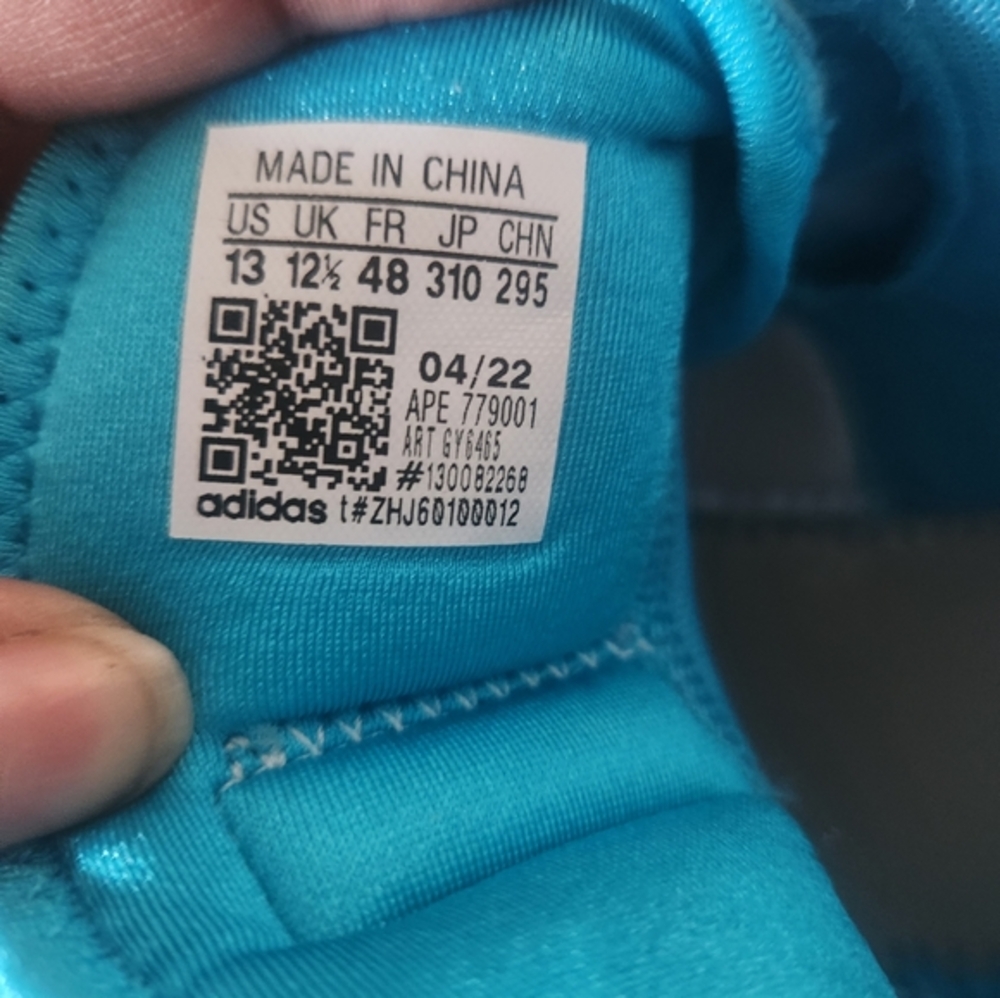 Adidas D.O.L.L.A. Basketball Sneaker - Picture 3 of 6